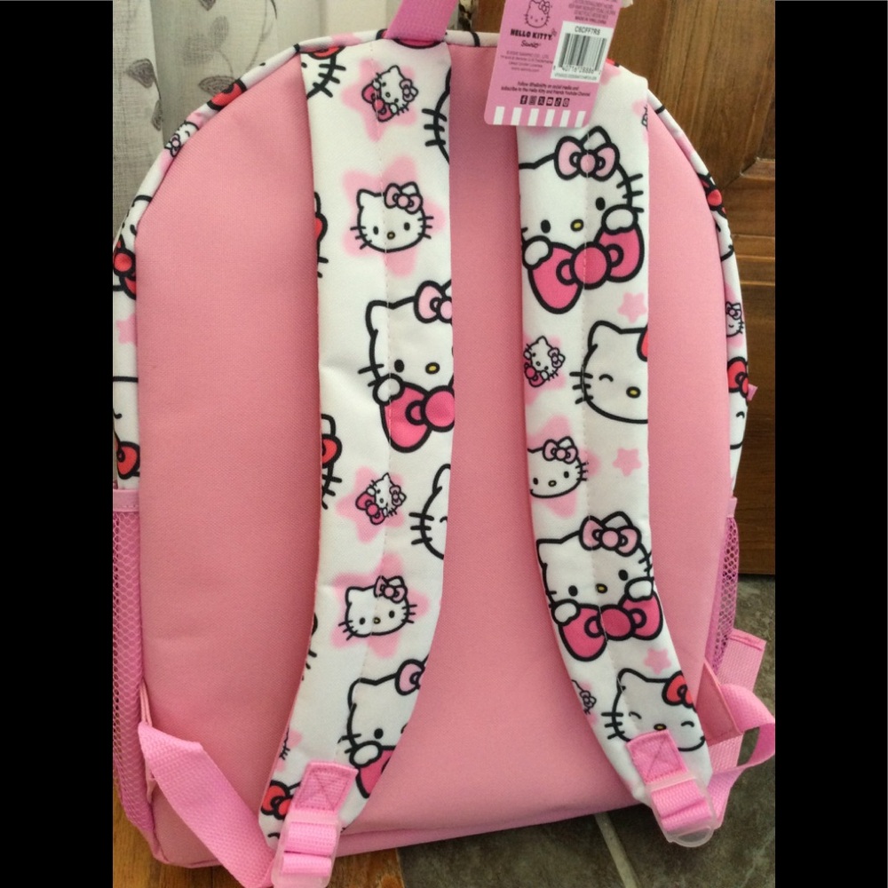 Hello kitty backpack - Picture 2 of 6